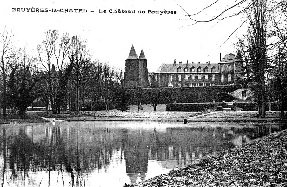 Château de Bruyères-le-Châtel (Essonne)