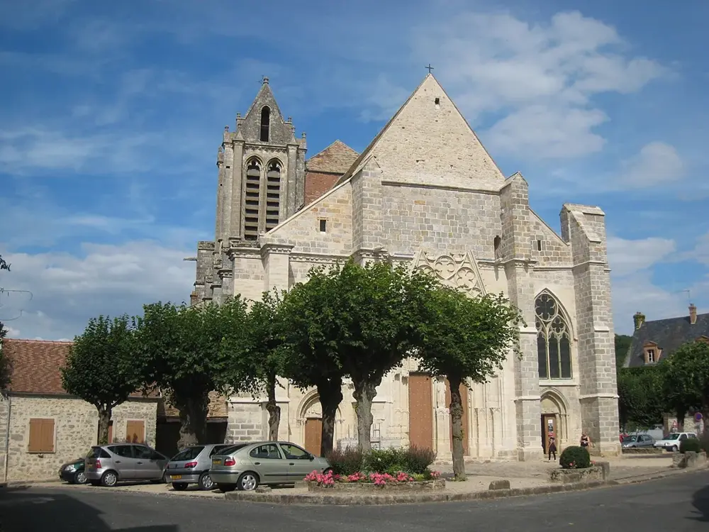 Church Saint-Sulpice-de-Favières